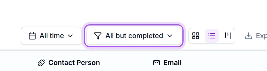 The status filter starts on Alle undtagen fuldførte, which is why a finished activity leaves the list.